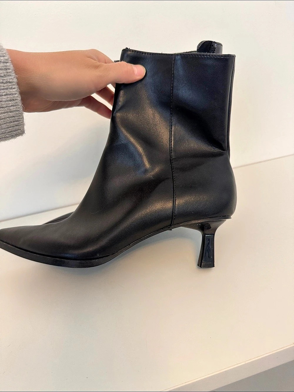 ZARA Black Pointed-Toe Ankle Boots - Picture 5 of 10